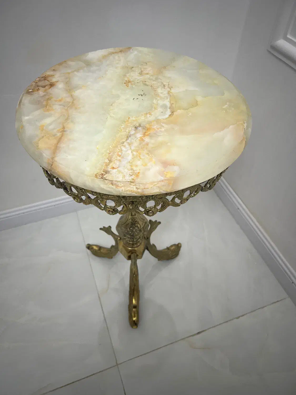 میز برنز|بوفه، ویترین، کنسول|نهاوند, |دیوار