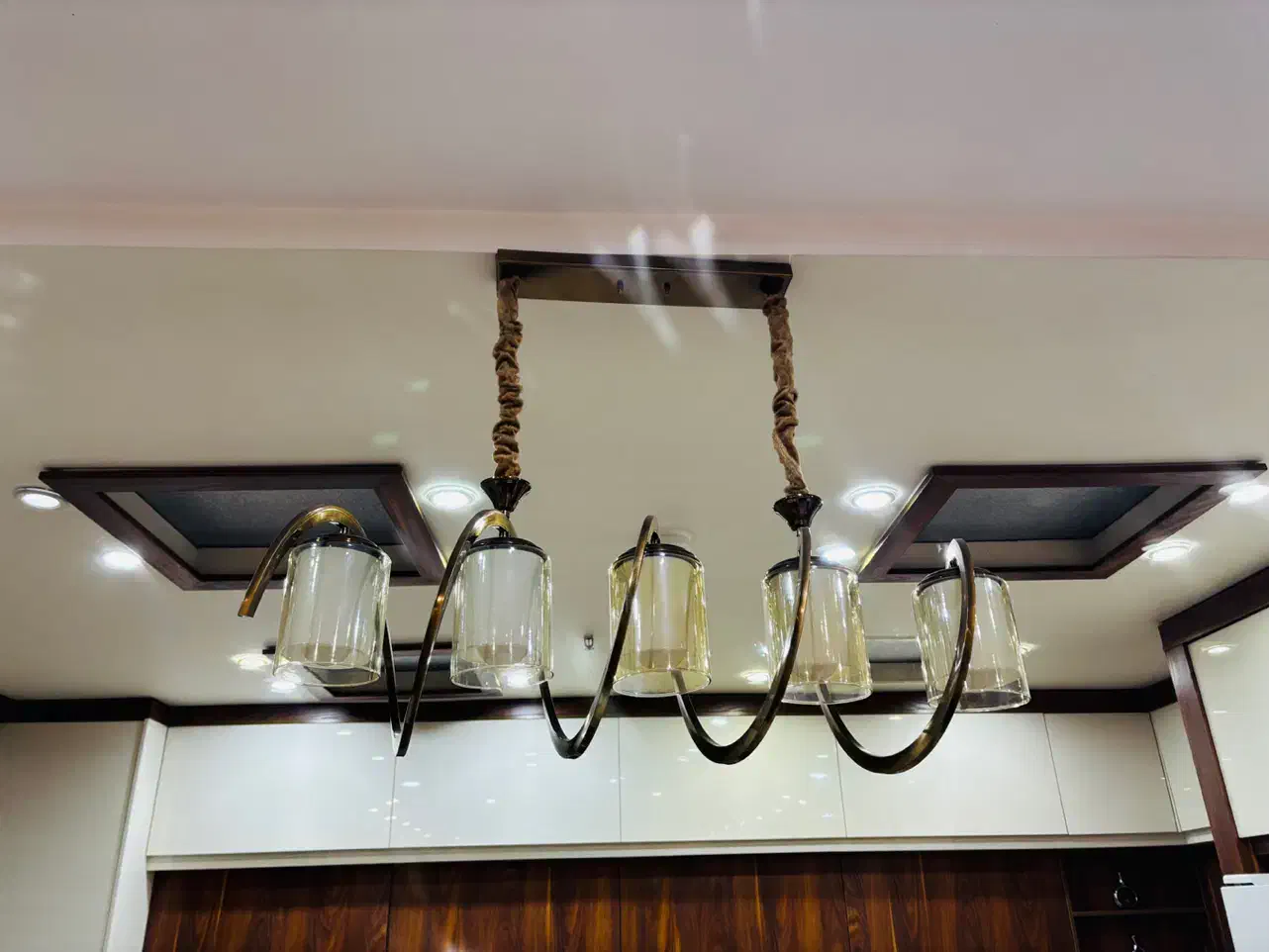 لوستر|لوستر و چراغ آویز|ری, فیروزآبادی|دیوار