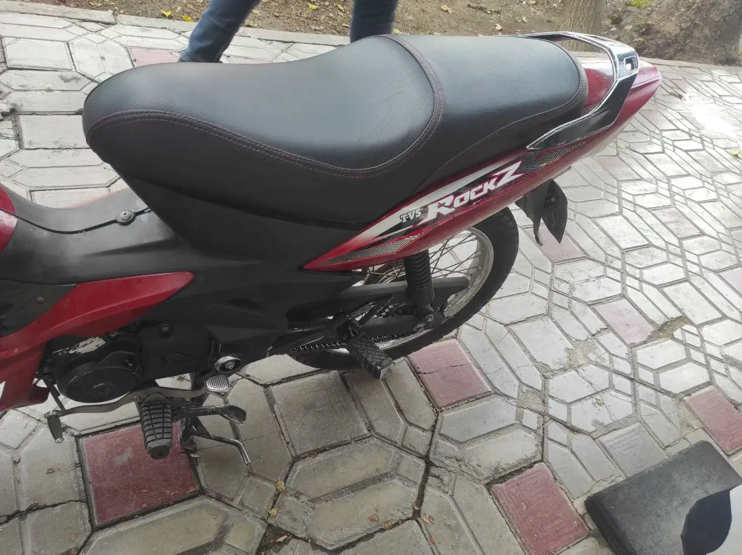 tvs|موتورسیکلت|اصفهان, سرچشمه|دیوار