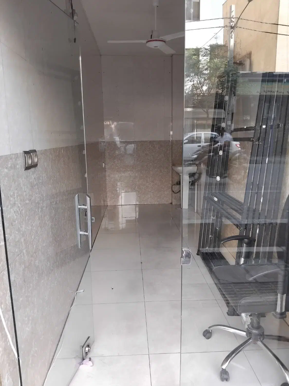 اجاره ۱۰ متر مغازه بر خیابان هاشمی-آب/برق/گاز/تلفن|اجارهٔ مغازه و غرفه|تهران, جیحون|دیوار