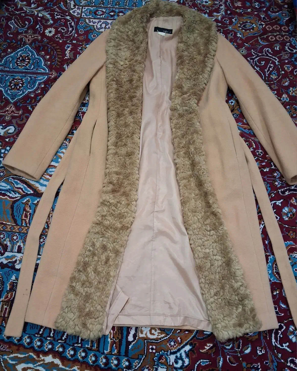 پالتو۴۰۰تومان|لباس|مرودشت, استادیوم‎|دیوار