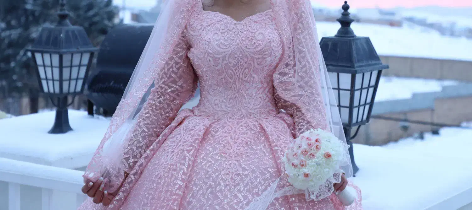 لباس مجلسی|لباس|رودهن, |دیوار