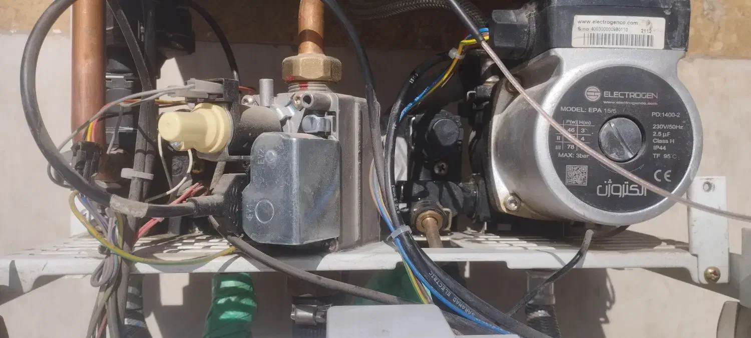 سرویس پکیج وابگرم کن دیواری و شستشوی رادیاتورها|خدمات پیشه و مهارت|ایلام, |دیوار