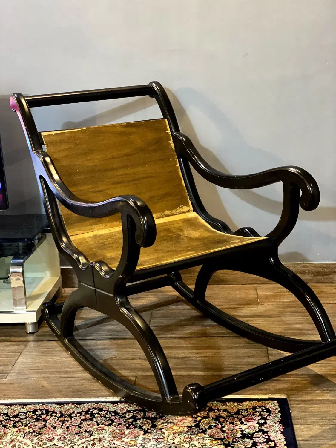 صندلی راک پدربزرگ تاب تاب|صندلی و نیمکت|رشت, آزادگان|دیوار