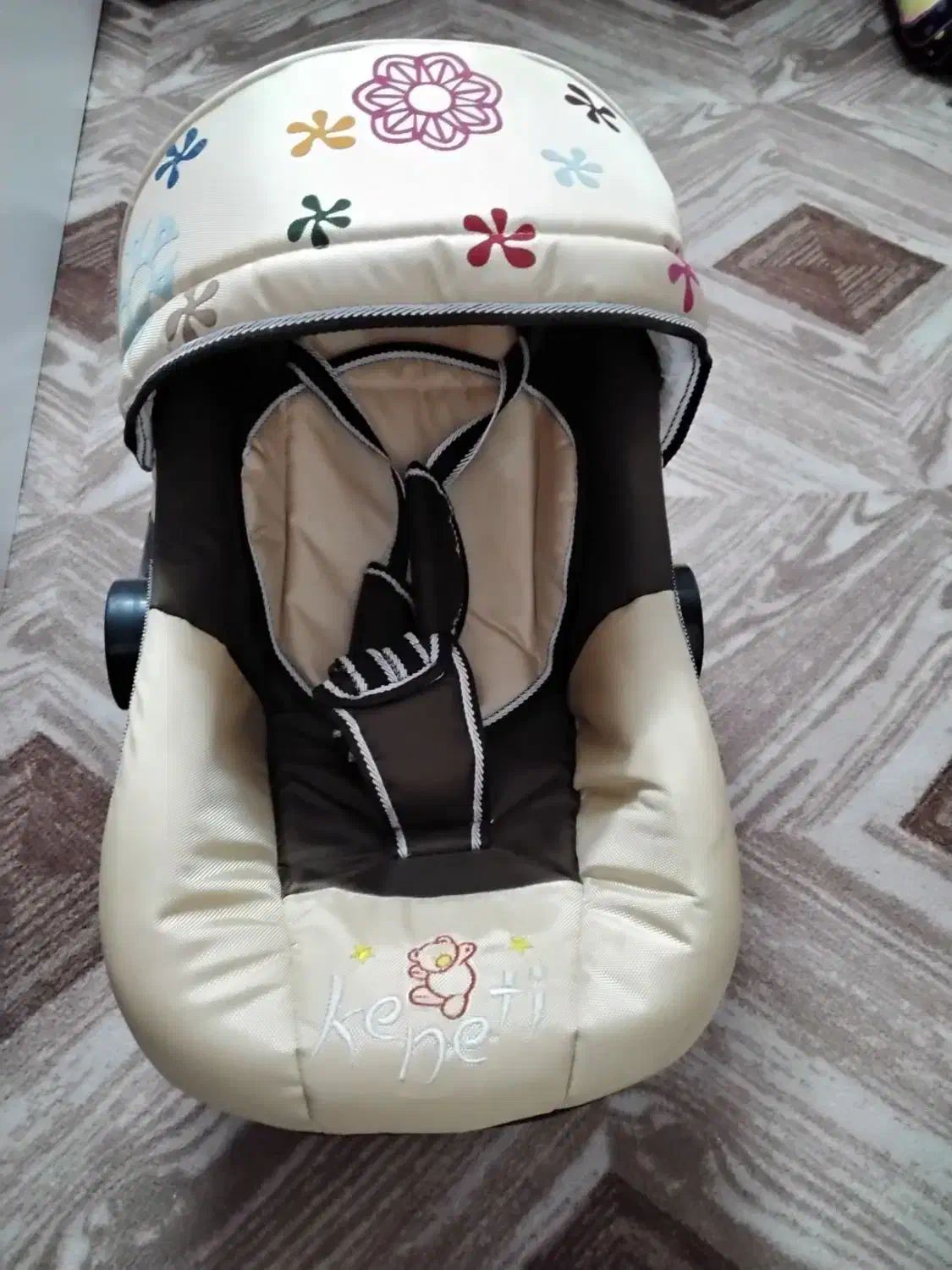 کریر|کالسکه و لوازم جانبی|قم, فرهنگیان و شهربانی|دیوار