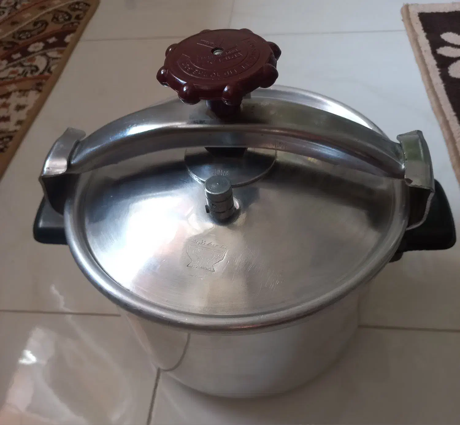 زودپز|ظروف پخت‌وپز|ساوه, |دیوار