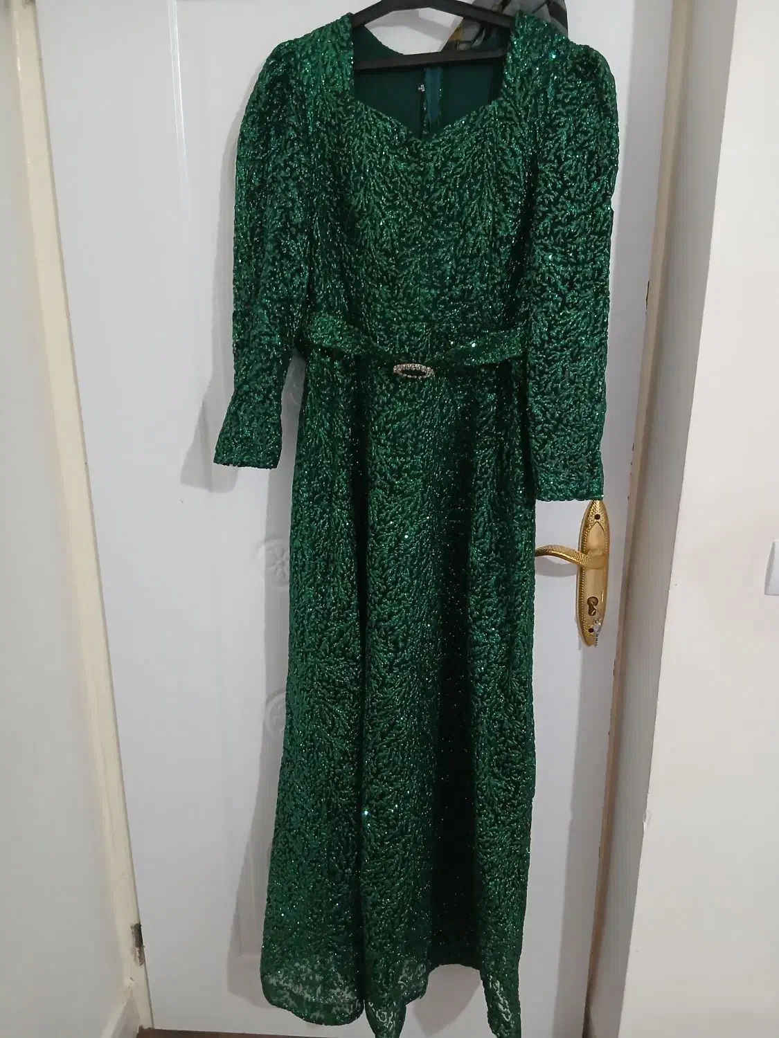 لباس مجلسی|لباس|بندر گناوه, |دیوار