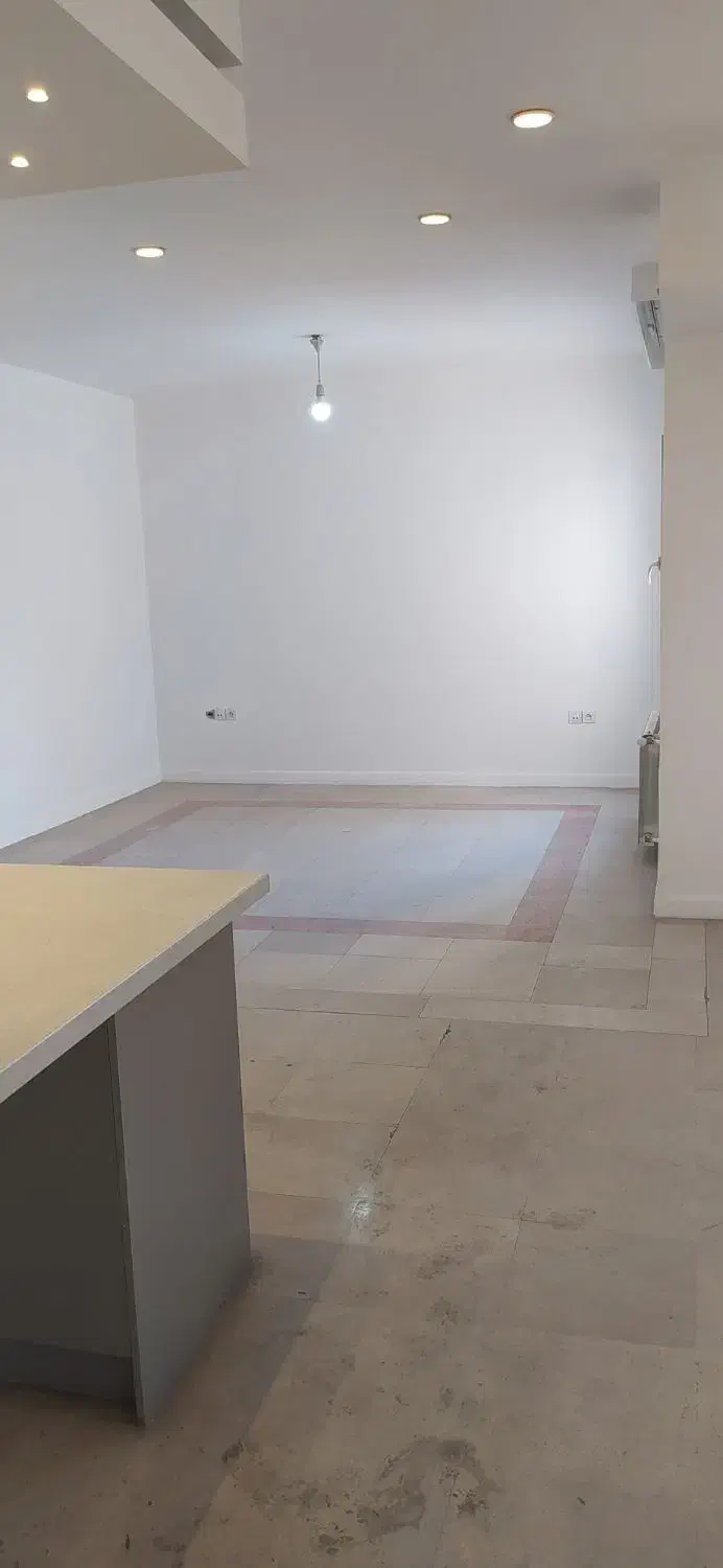 110متر 2خواب عباس اباد بخارست