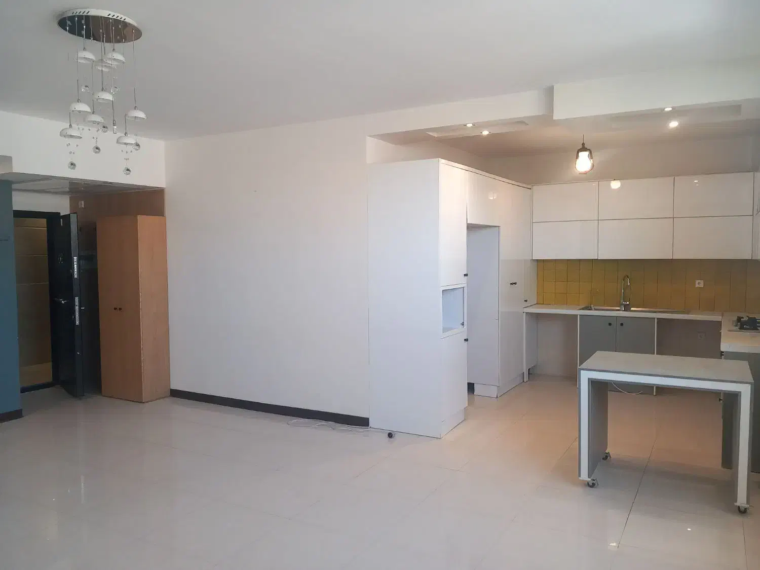 آپارتمان ۹۷ متری کوچه گلها|فروش آپارتمان|کاشان, امیرکبیر|دیوار