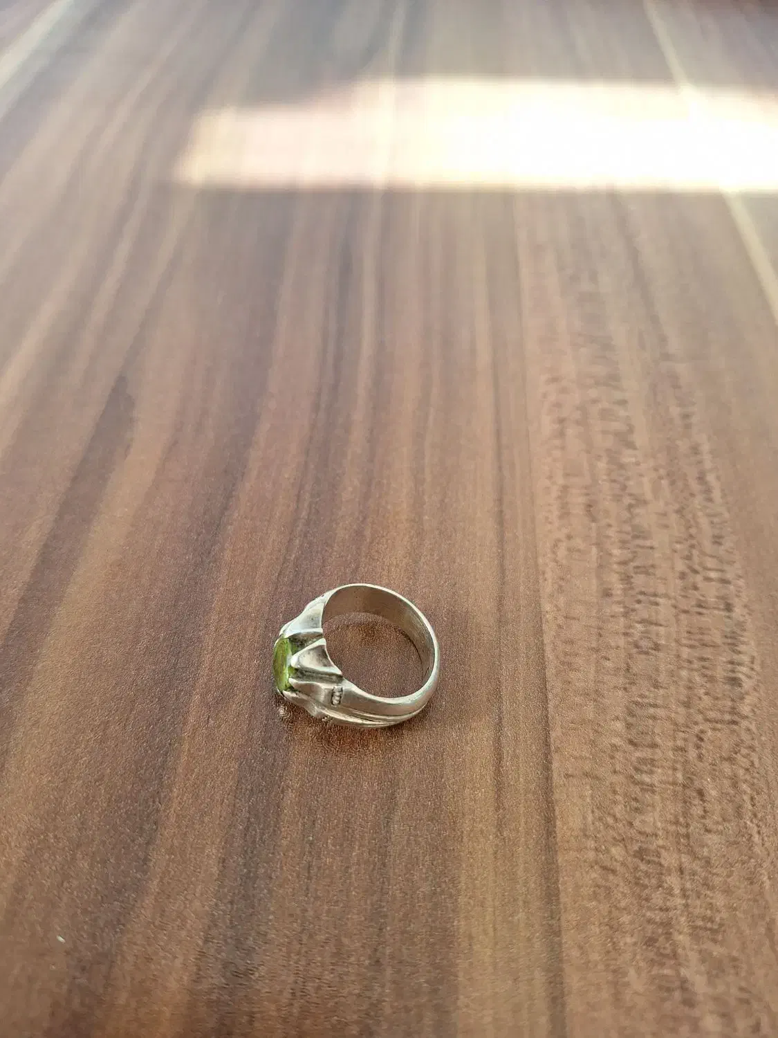 انگشتر زبرجد|جواهرات|تبریز, |دیوار