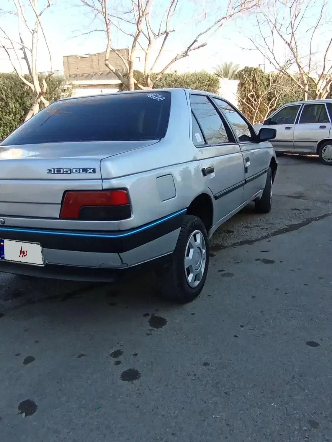 عروسگ|خودرو سواری و وانت|قم, دروازه چوبی|دیوار