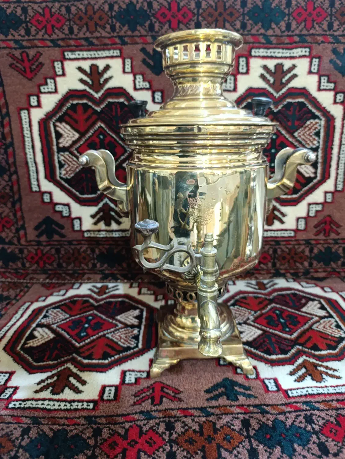 سماور روسی سه لیتری صدساله آنیک کلکسیونی|کلکسیون اشیاء عتیقه|تبریز, |دیوار