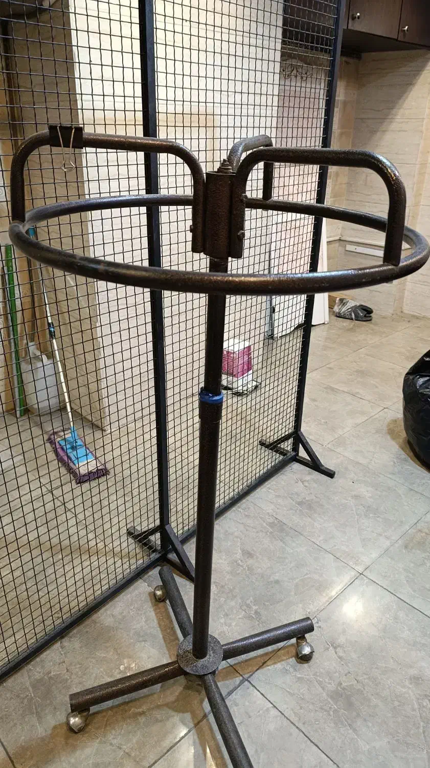 چوب کار و رگال ویترین|بندرخت و رخت‌آویز|تهران, حر|دیوار