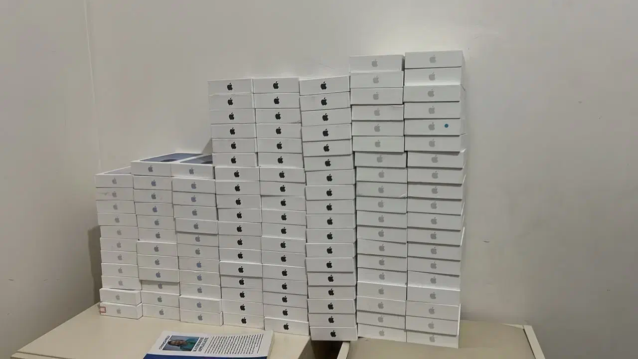 ایفون 17 نرمال|موبایل|اهواز, نادری|دیوار