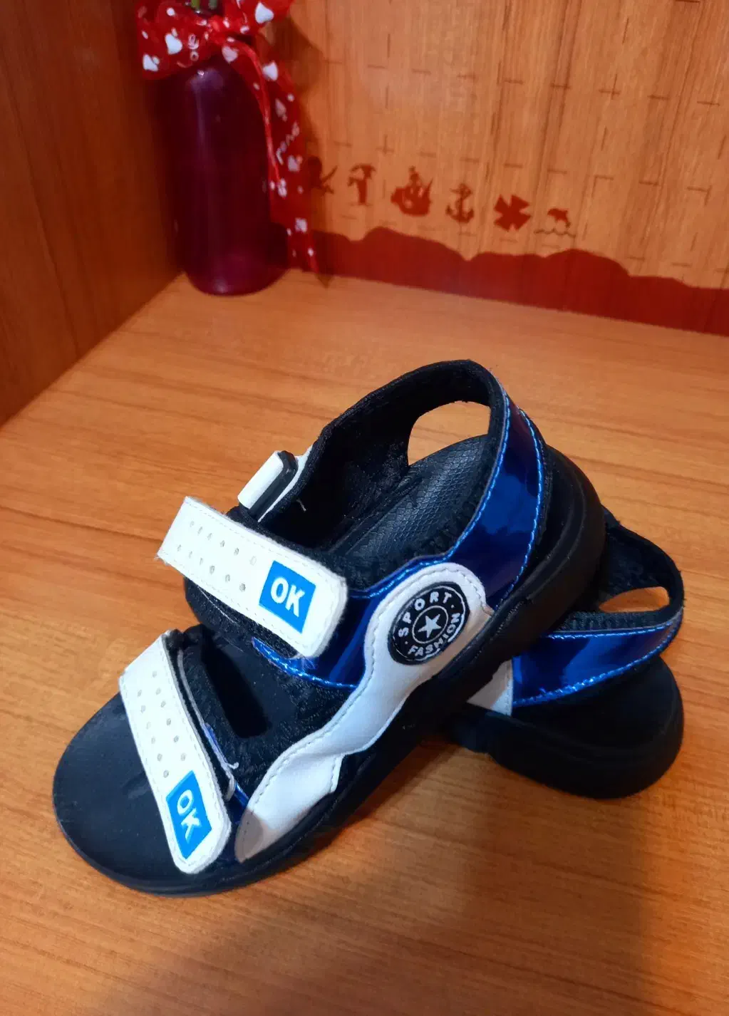 کفش نو|کیف، کفش، کمربند|جم, |دیوار