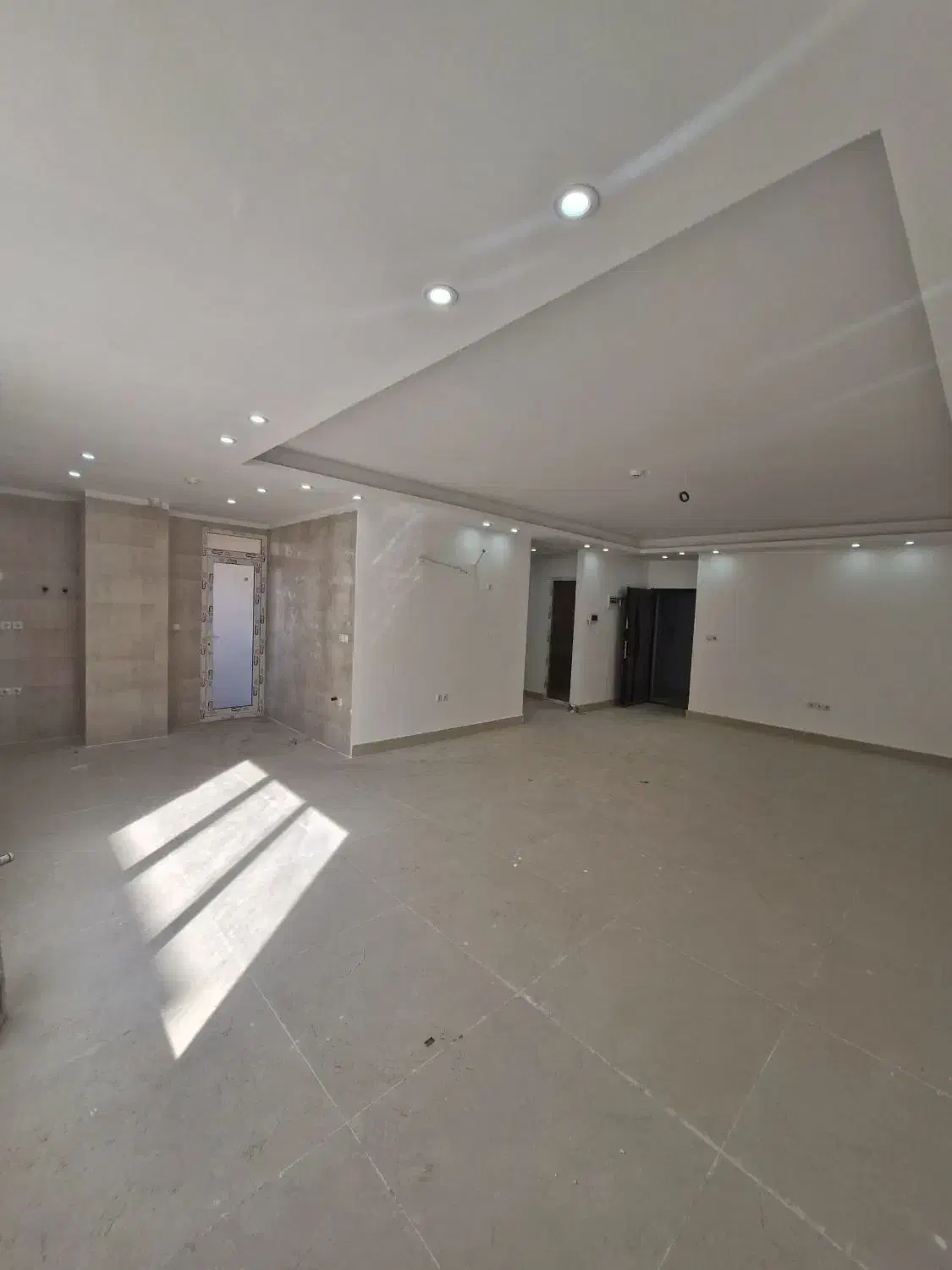 آپارتمان۲۱۰متر دوبلکس نوسازخام گلشهرجنوبی.حکمت.|فروش آپارتمان|بندرعباس, |دیوار