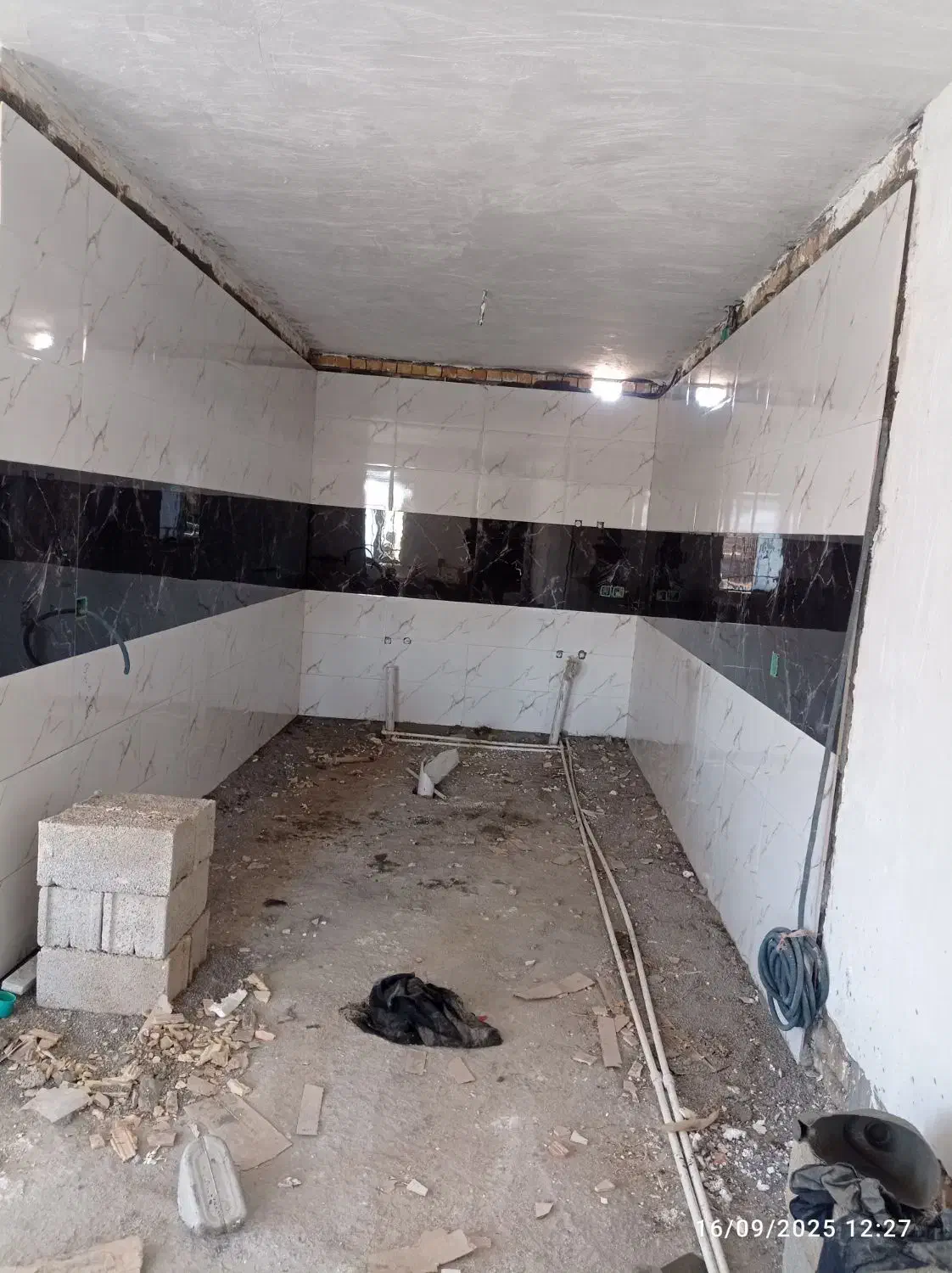 کاشی کاری کف  بدنه و موزاییک و آجر نما|خدمات پیشه و مهارت|کرمانشاه, |دیوار