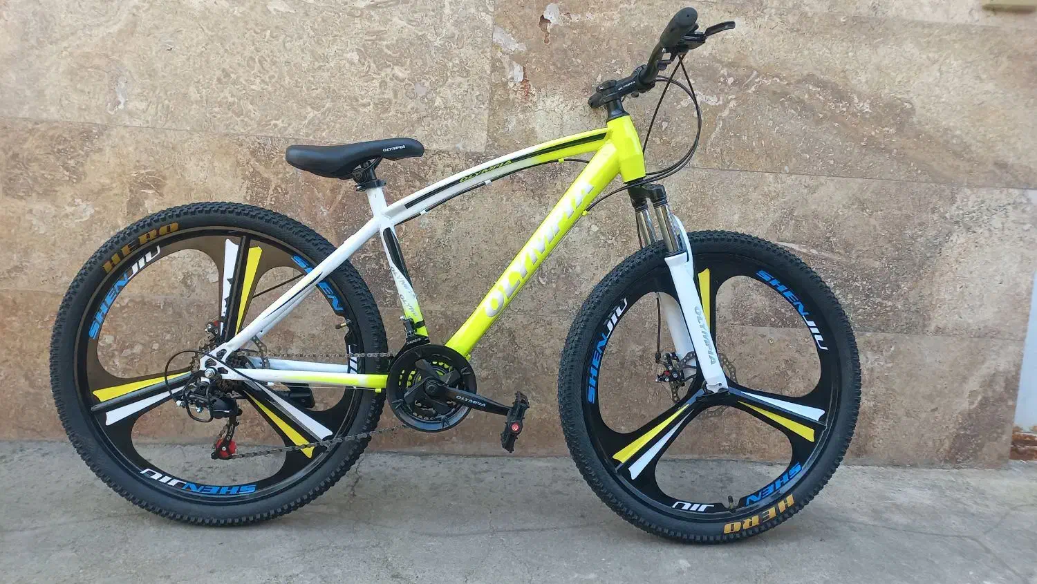 دوچرخه سایز ۲۶ رینگ اسپرت خارجی دیسکی آکبند|دوچرخه، اسکیت، اسکوتر|رشت, پیرکلاچای|دیوار