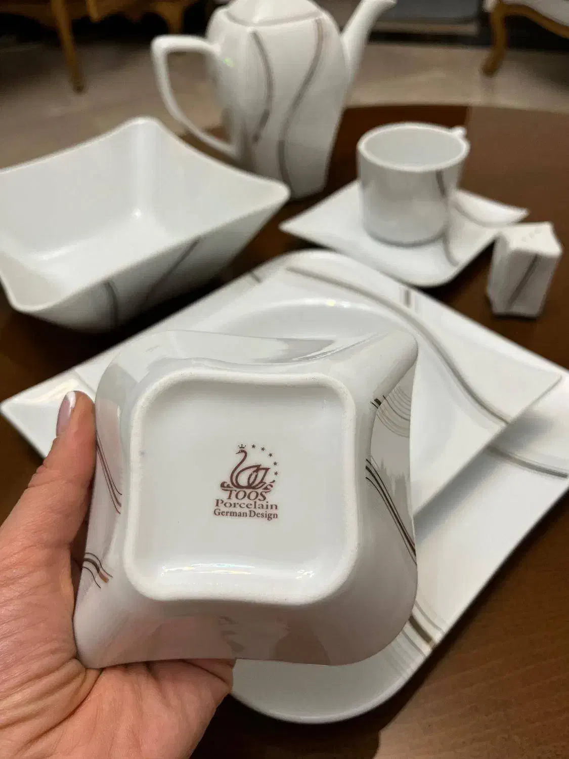 توس چینی 103 پارچه نوبل|ظروف سرو و پذیرایی|یزد, |دیوار