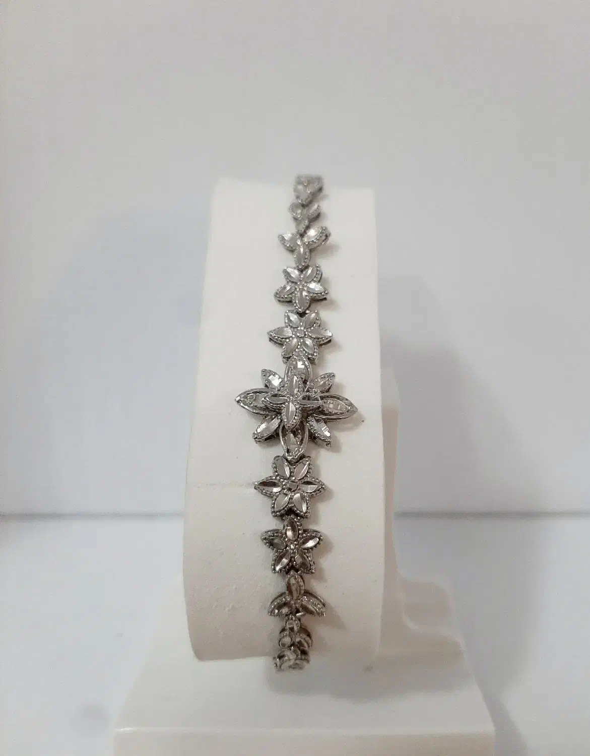 سرویس گردنبند نقره زنانه|جواهرات|فردیس, نسترن غربی|دیوار