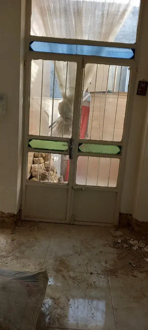 در ورودی|مصالح و تجهیزات ساختمان|تربت‌حیدریه, بازار|دیوار