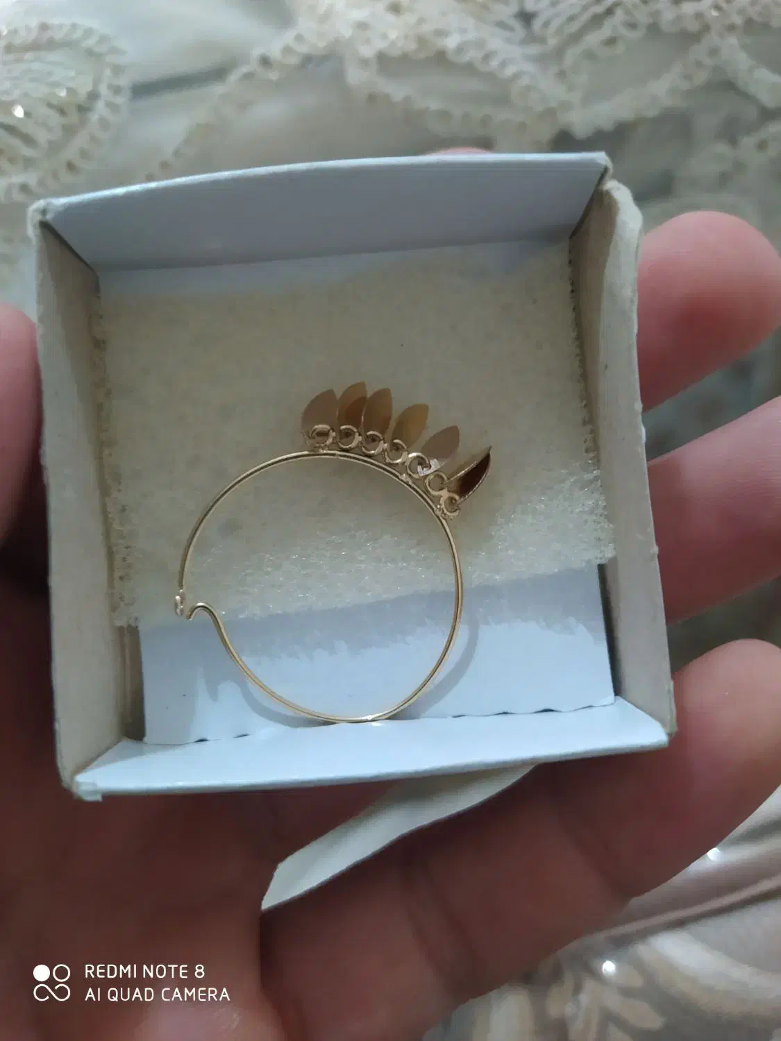 گوشواره گمشده|جواهرات|ایذه, |دیوار