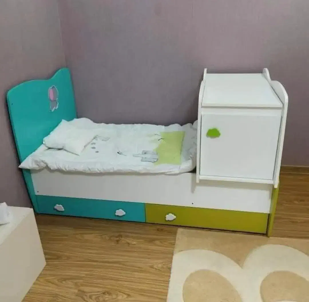 تخت با تشک و پرده و.‌‌.|تشک تختخواب|بندر ماهشهر, |دیوار