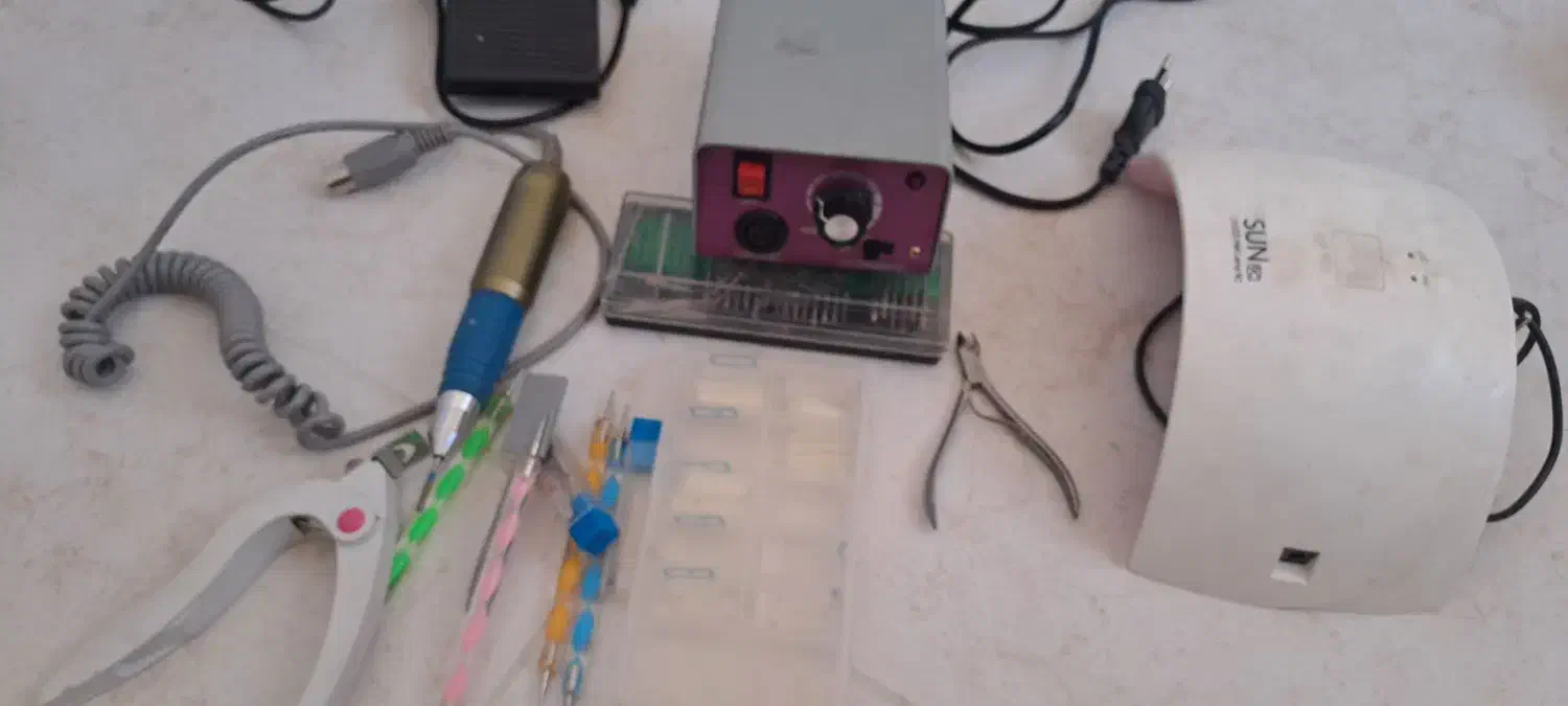 سوهان برقی دستگاه یو وی فقط یکماه کار کرده|آرایشی، بهداشتی، درمانی|سنندج, |دیوار