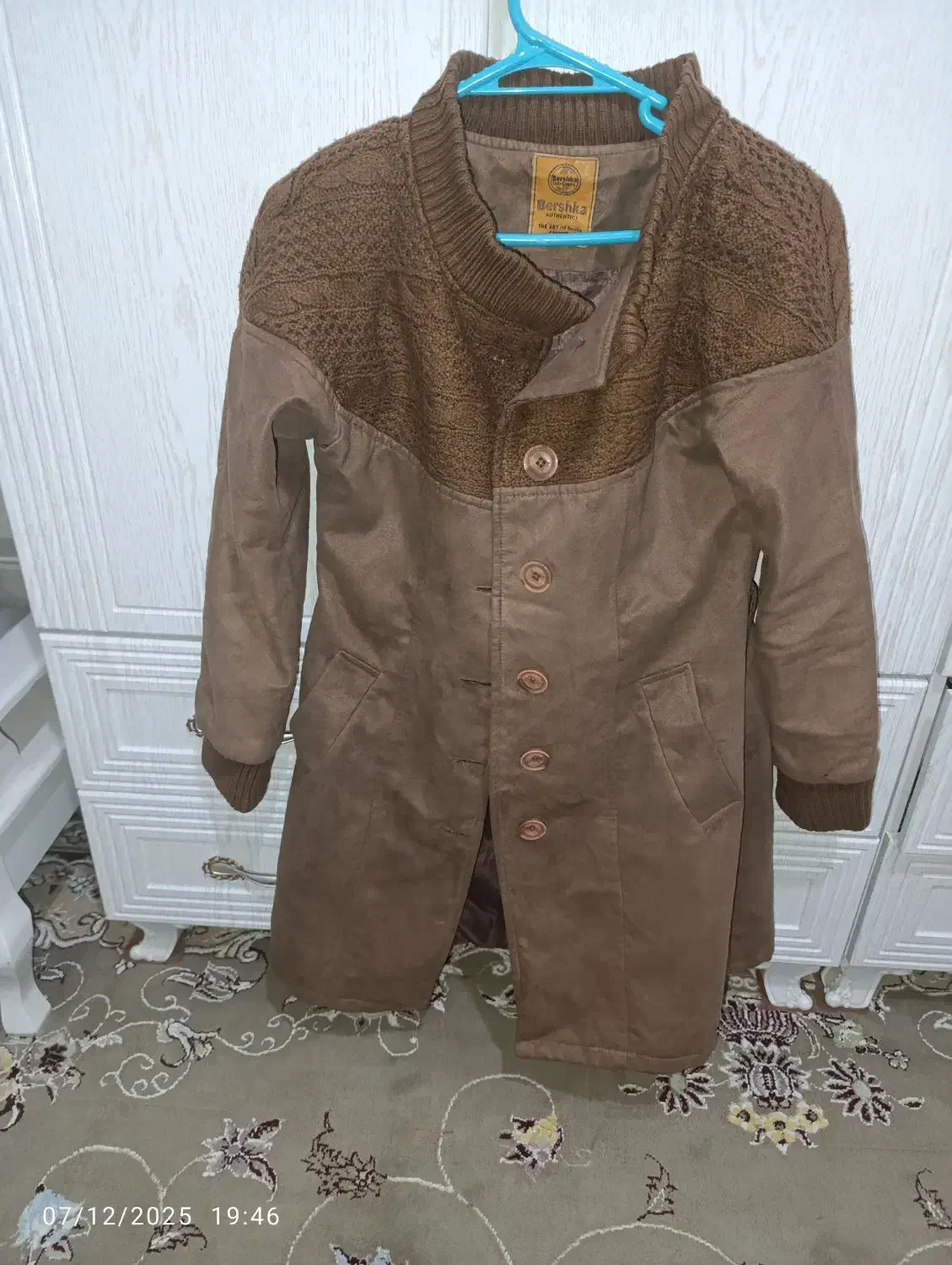 کت گرم|لباس|بجنورد, |دیوار