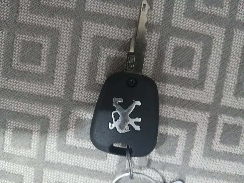 کلید ماشین گم شده|اشیا|بندر کنگان, |دیوار