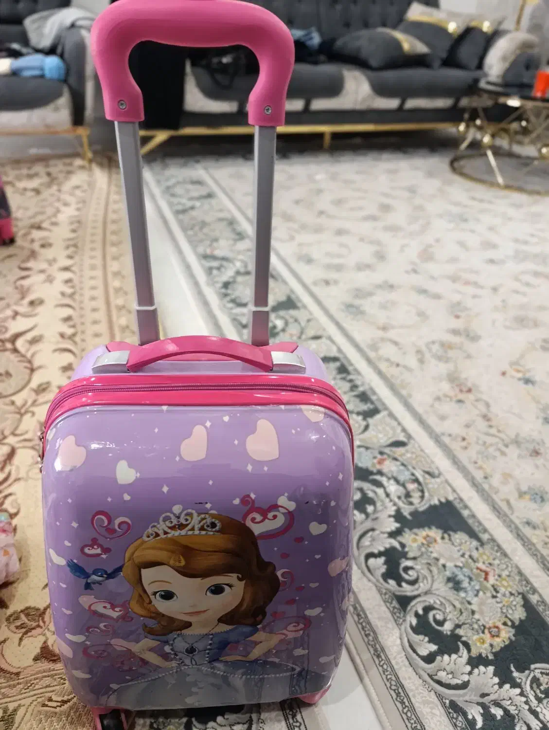 چمدان کودک سایز کوچک|کیف، کفش، کمربند|مشهد, هفت تیر (آب و برق)|دیوار