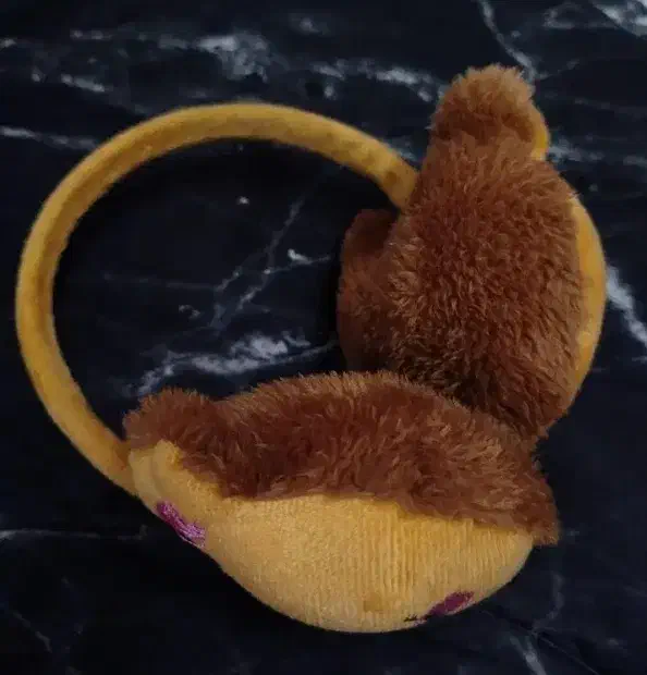 کلاه و هدبندوکمربندنوع|لباس|قم, نوبهار|دیوار