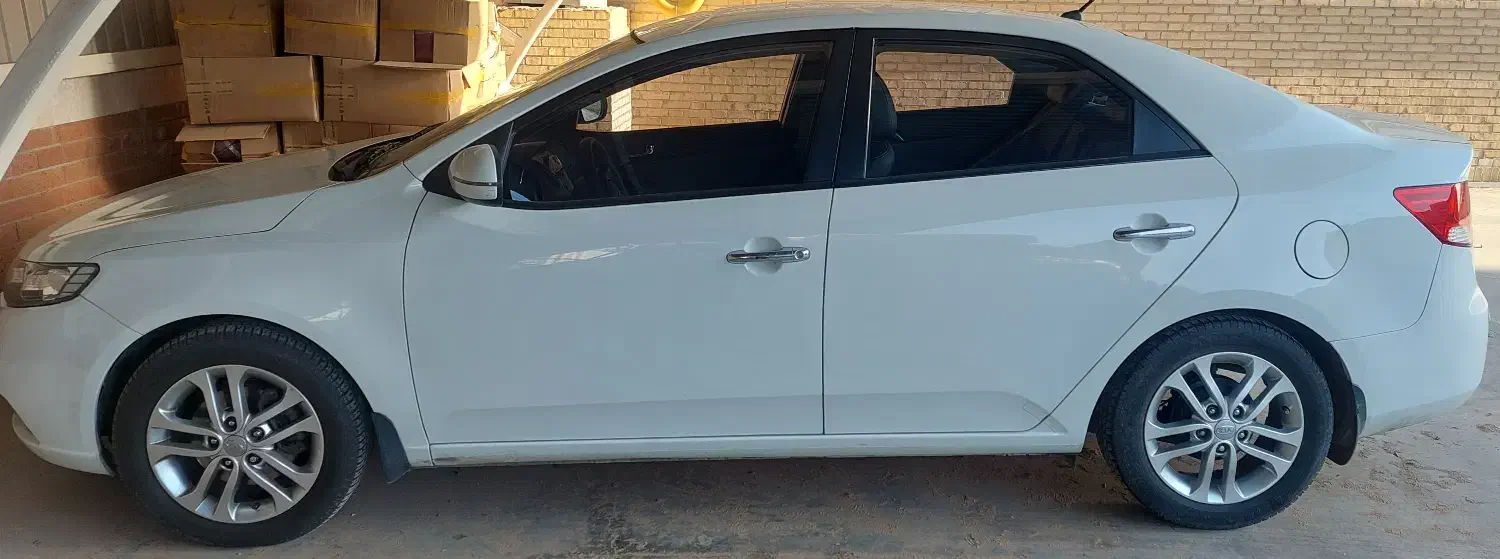 سراتو 2000 بیرنگ مدل 94 خانگی|خودرو سواری و وانت|یزد, |دیوار