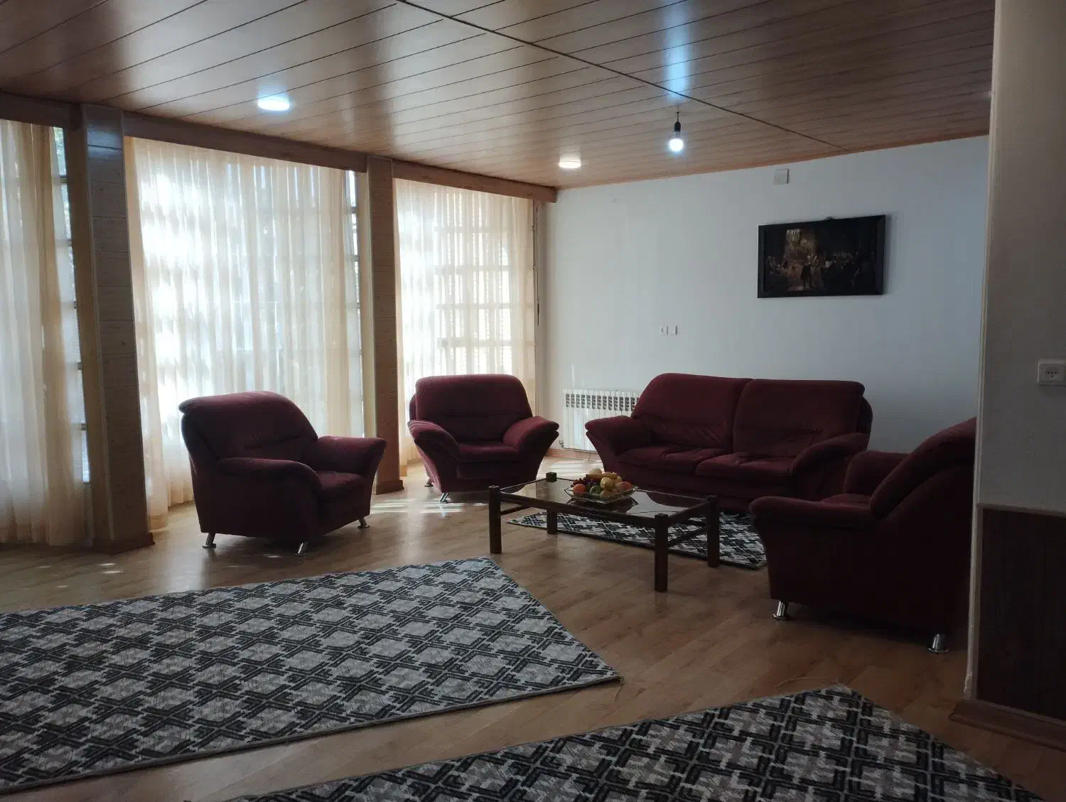 اجاره روزانه / هفتگی / ماهانه ـ خانه ویلایی|اجارهٔ کوتاهمدت ویلا و باغ|کرمانشاه, |دیوار