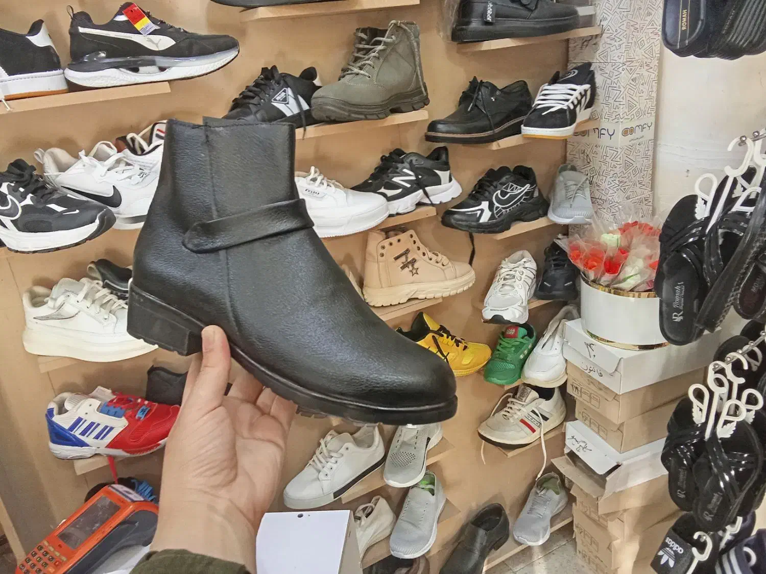 نیم بوت رسید|کیف، کفش، کمربند|ایلام, |دیوار