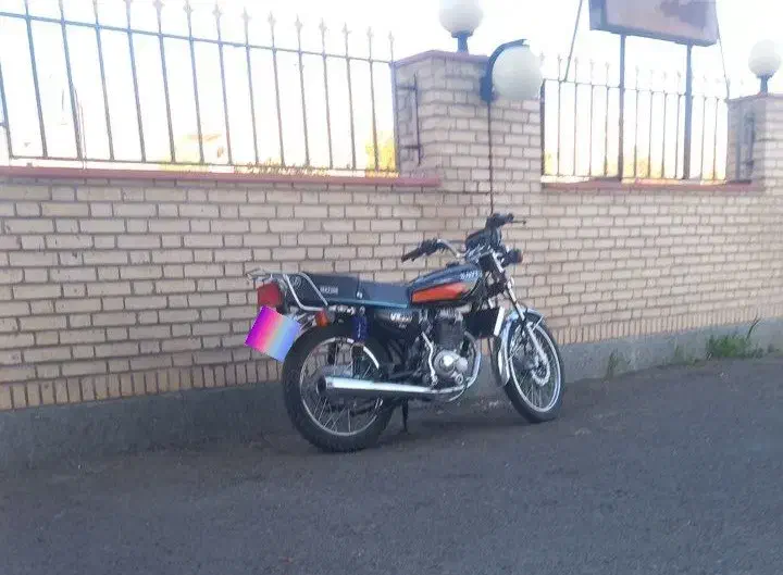 موتور سیکلت|موتورسیکلت|میانه, |دیوار