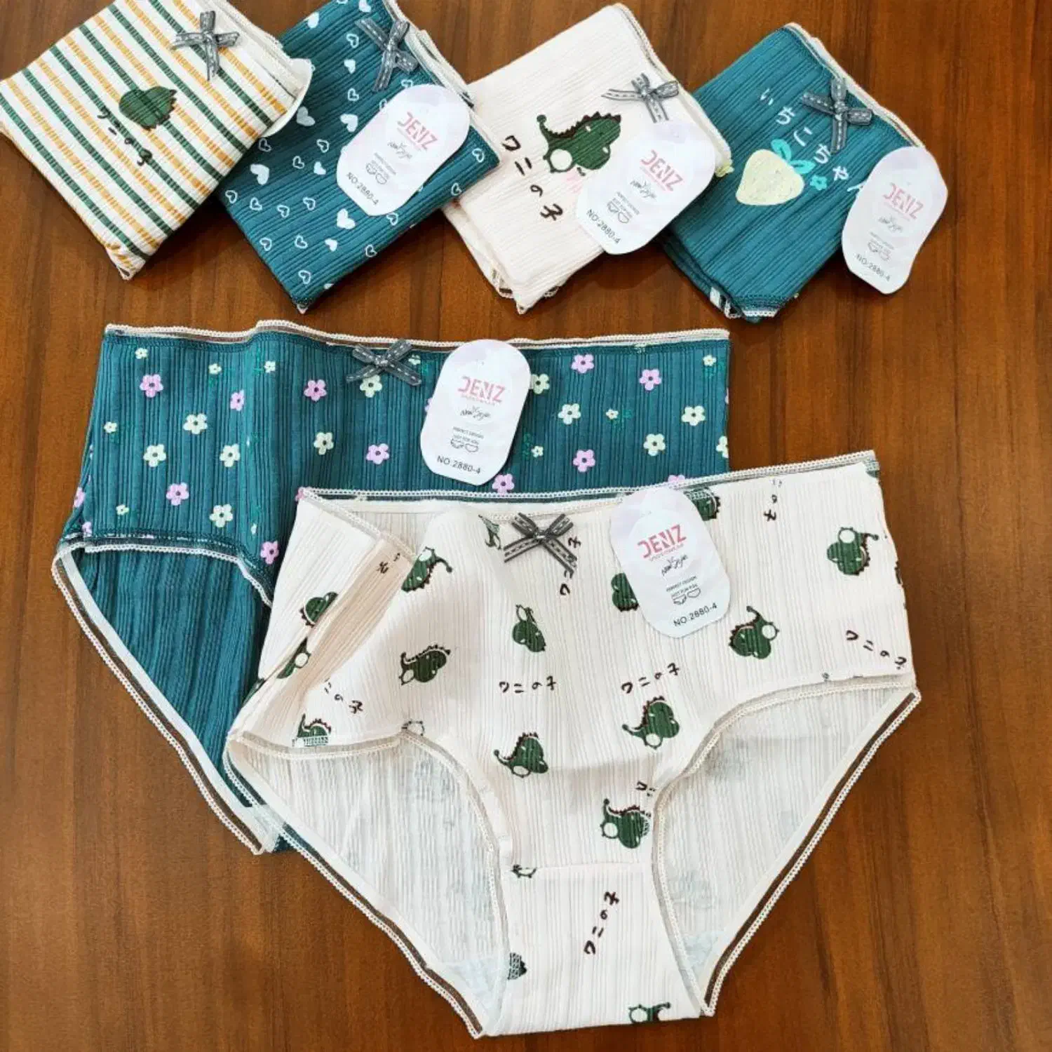 حراج شورت های فانتزی دخترانه جنس ترک|لباس|کرمانشاه, |دیوار