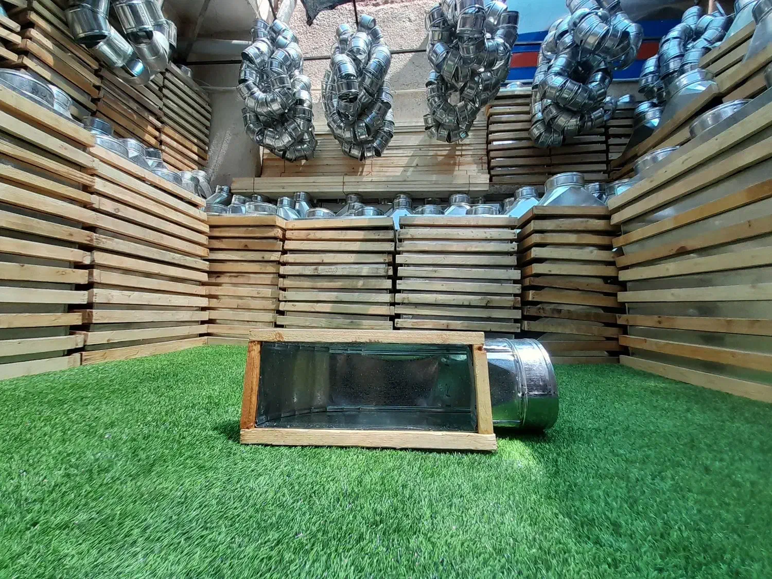 پلنیوم باکس زانویی ۴۰ * ۲۱ با قاب چوبی|کولر گازی و فن‌کوئل|اسلام‌شهر, شهرک سعیدیه|دیوار