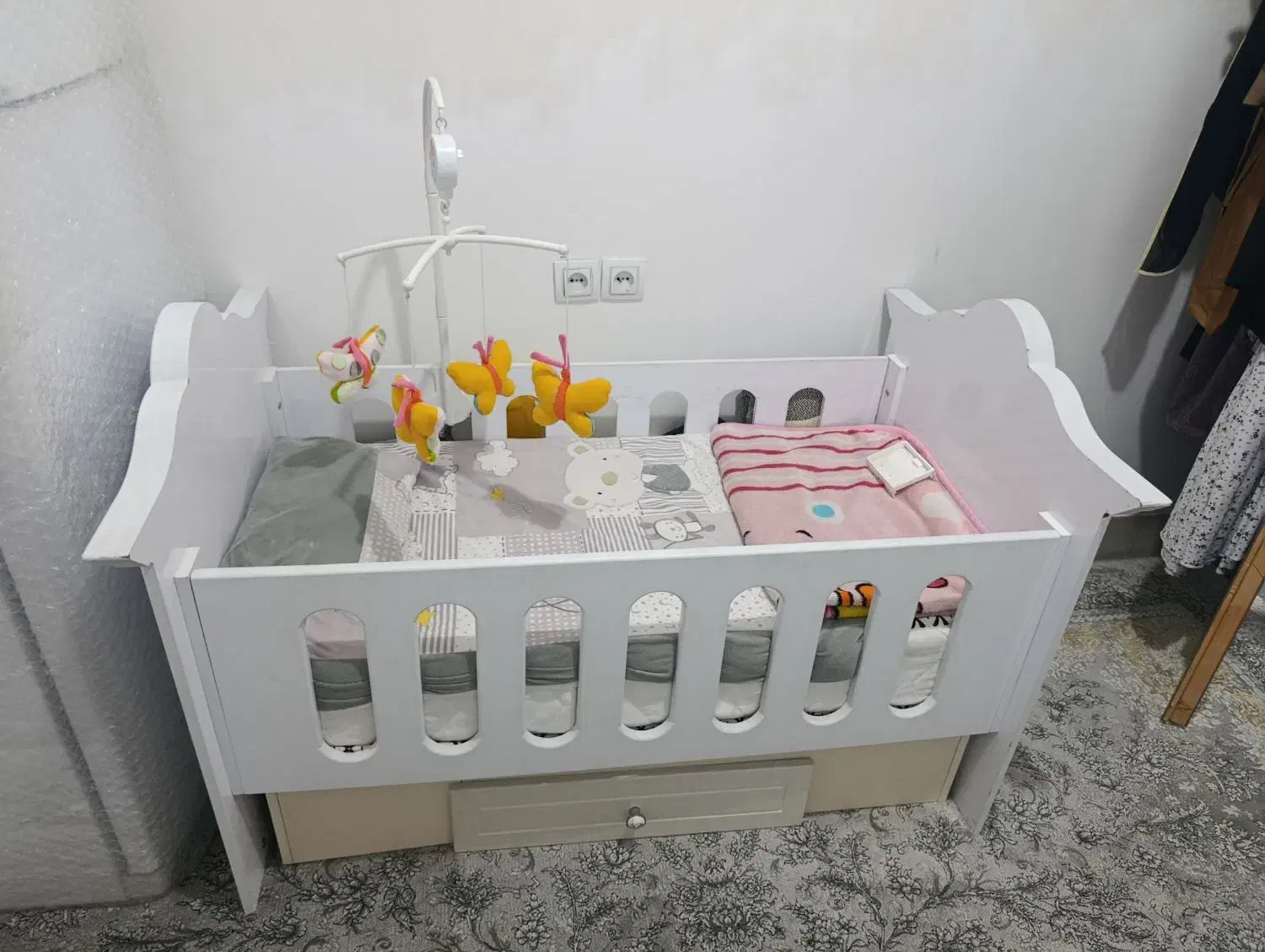 تخت کودک|تخت و صندلی بچه|سروآباد, |دیوار