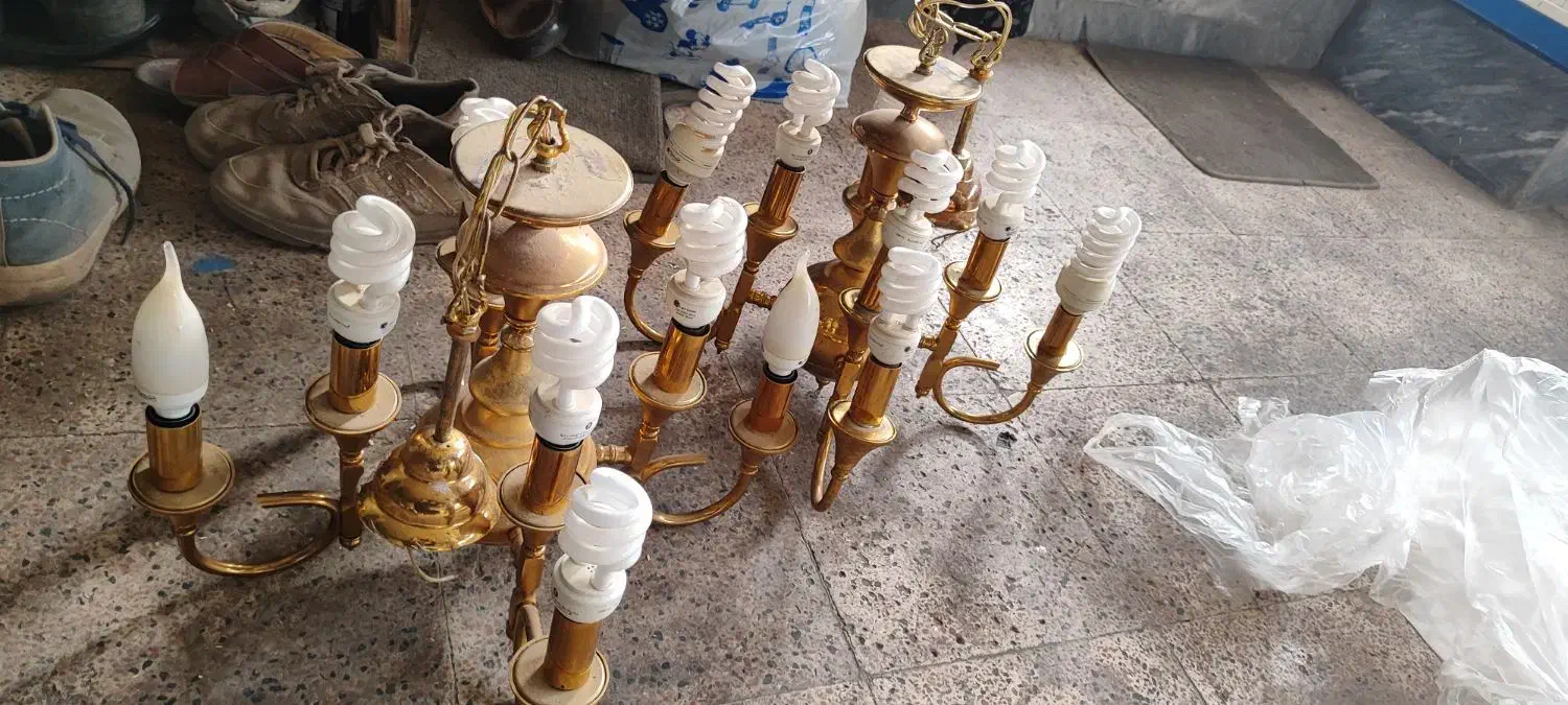 یک جفت لوستر سالم|لوستر و چراغ آویز|اسکو, |دیوار