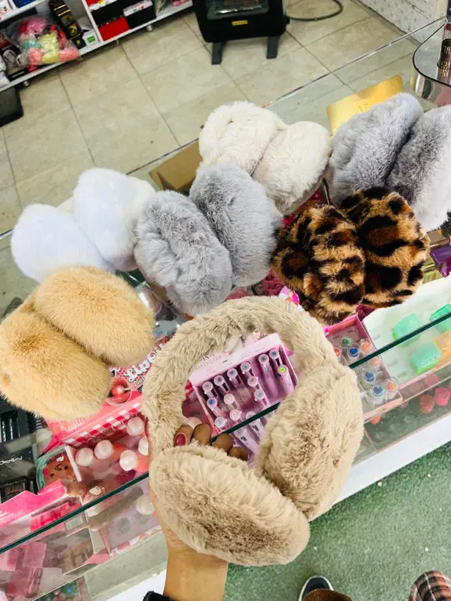 گوشگیر و کلاه اکسسوری آرایشی|زیورآلات و اکسسوری|رفسنجان, |دیوار