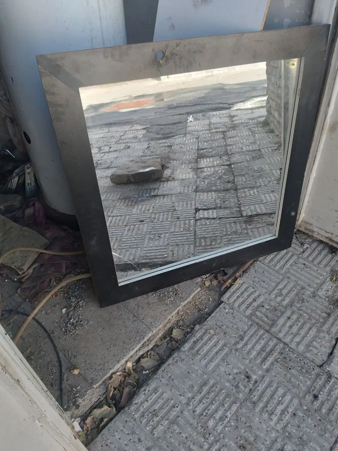 آینه|آینه|ارومیه, |دیوار