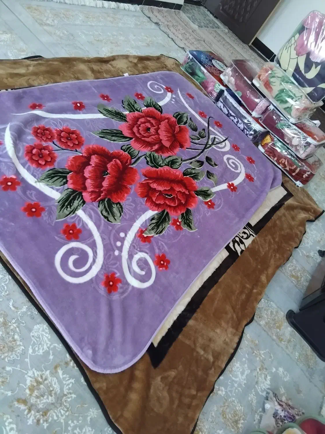 پتو گلبافت نرمینه اصل|رختخواب، بالش، پتو|میاندوآب, |دیوار