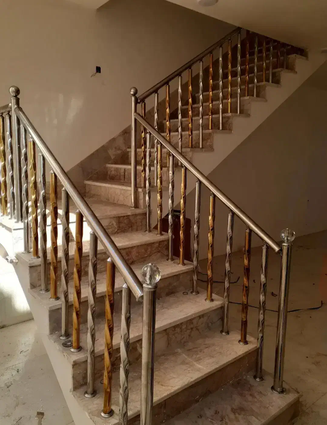 نصب نرده آلمینیوم و استاتیک مورد تایید نظام مهندسی|خدمات پیشه و مهارت|تبریز, |دیوار