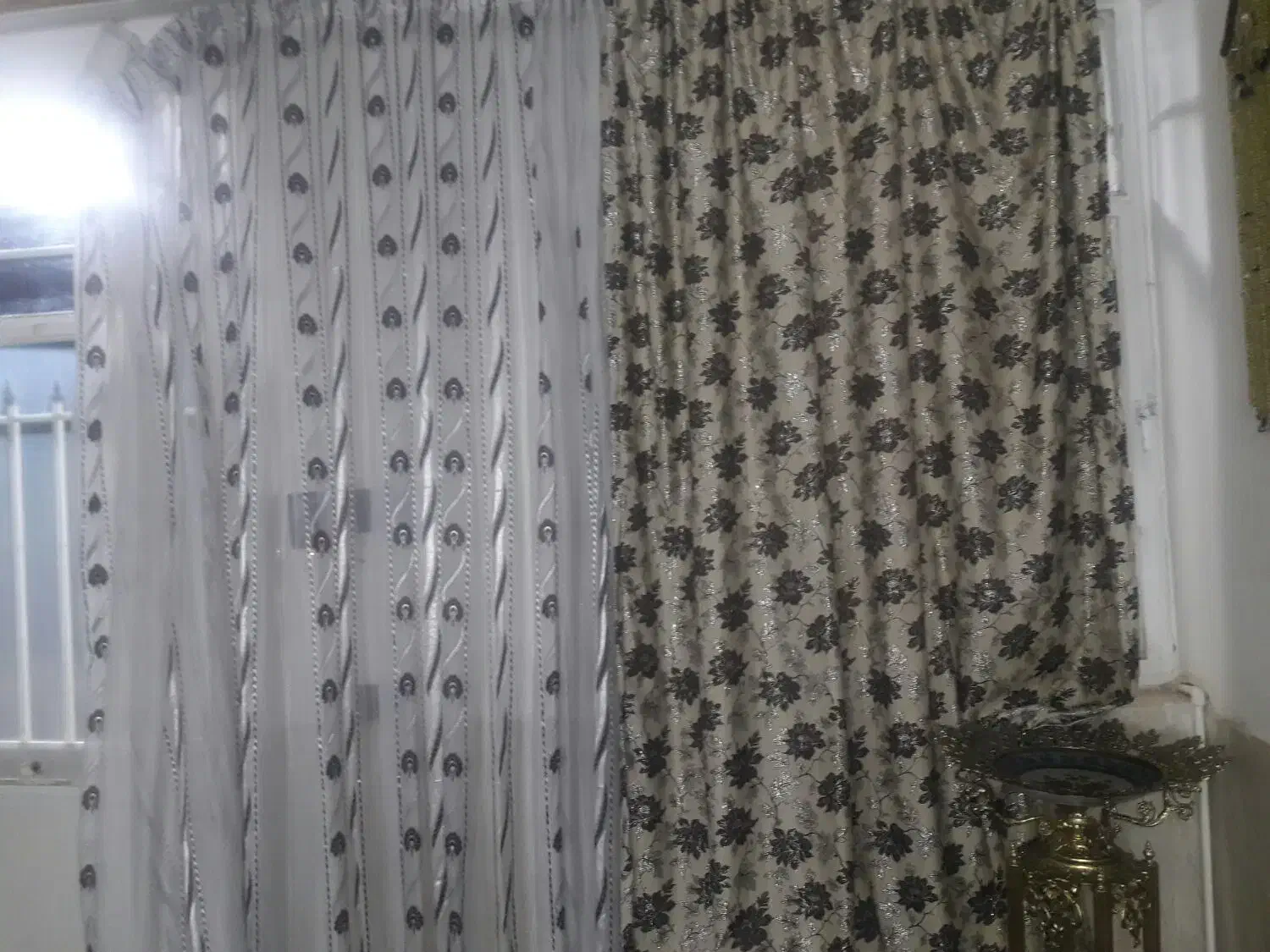 پرده سلطنتی بدونه پارگی در حد نو قیمت ۲۵۰۰۰۰۰|پرده، رانر، رومیزی|کوهدشت, |دیوار