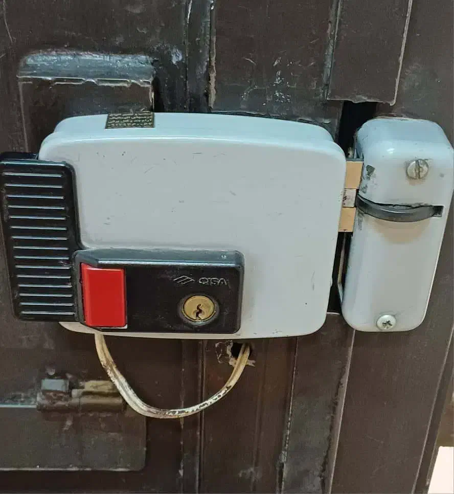 قفل برقی سیزا گالوانیره 12 ولتی مدل 671 حیاطی|مصالح و تجهیزات ساختمان|تهران, سلسبیل جنوبی|دیوار