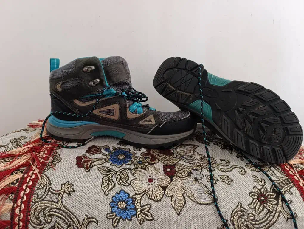 کفش و پوشاک پیراهن تیشرت وو..|کیف، کفش، کمربند|فیروزآباد (فارس), |دیوار