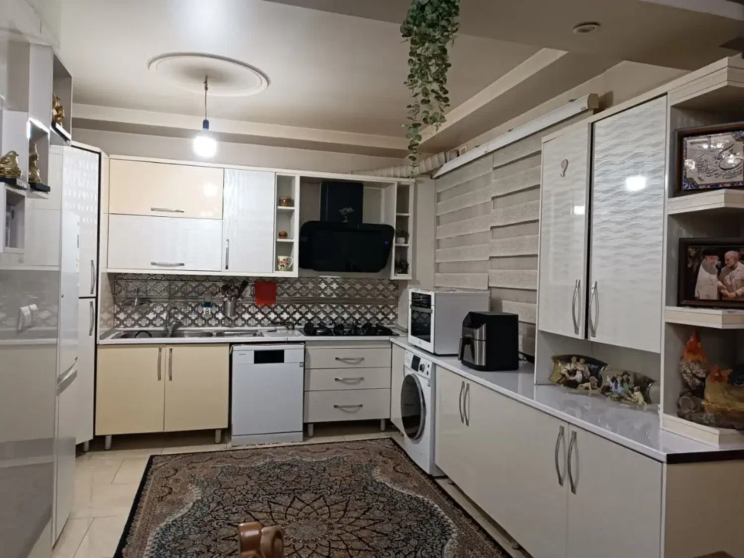 کابینت های گلاس ترک با ۲رنگ متفاوت و ورق AGTترک|مصالح و تجهیزات ساختمان|تهران, شهرک ولیعصر شمالی|دیوار