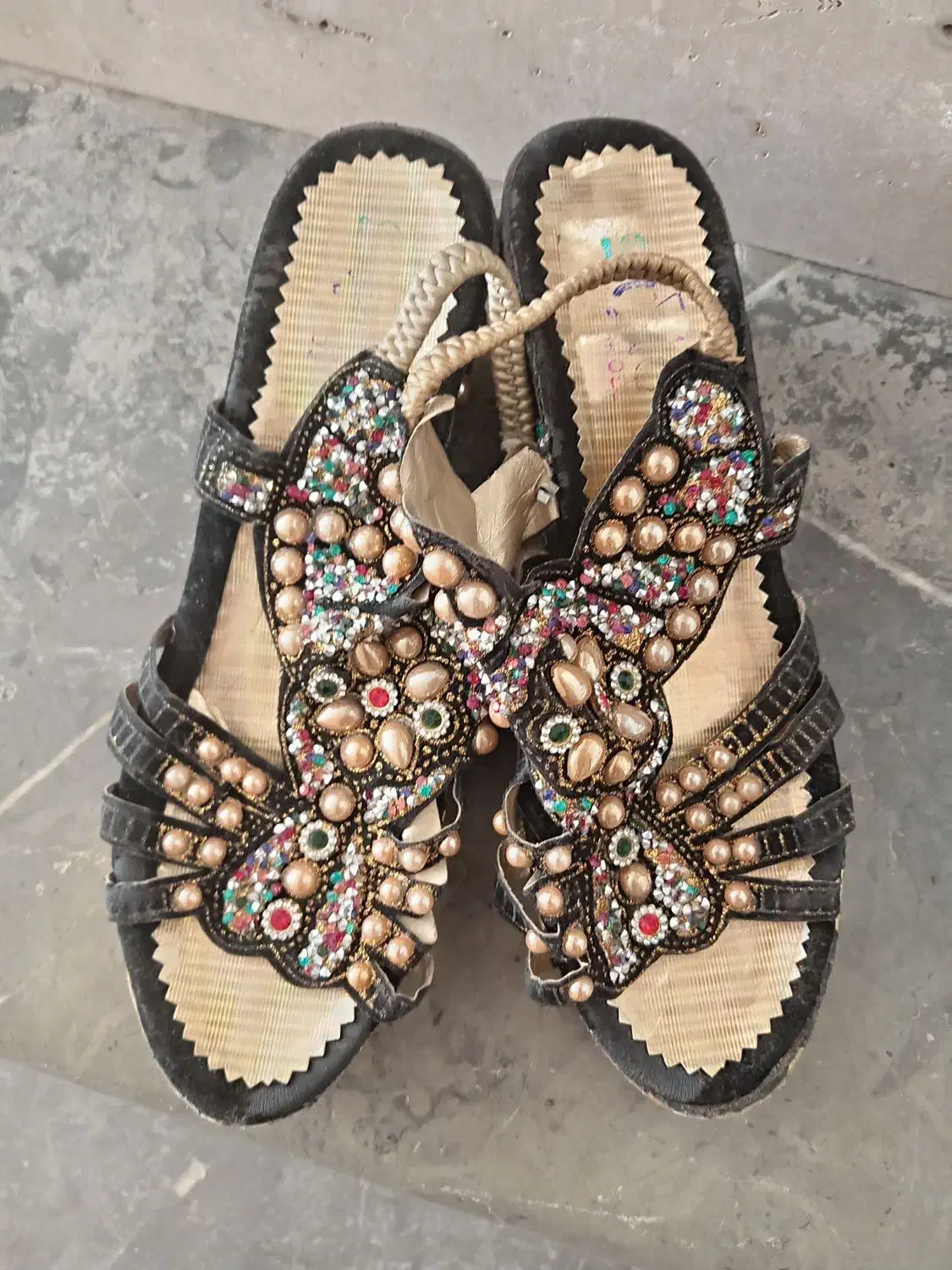 کفش مجلسی و اسپورت|کیف، کفش، کمربند|برخوار, |دیوار