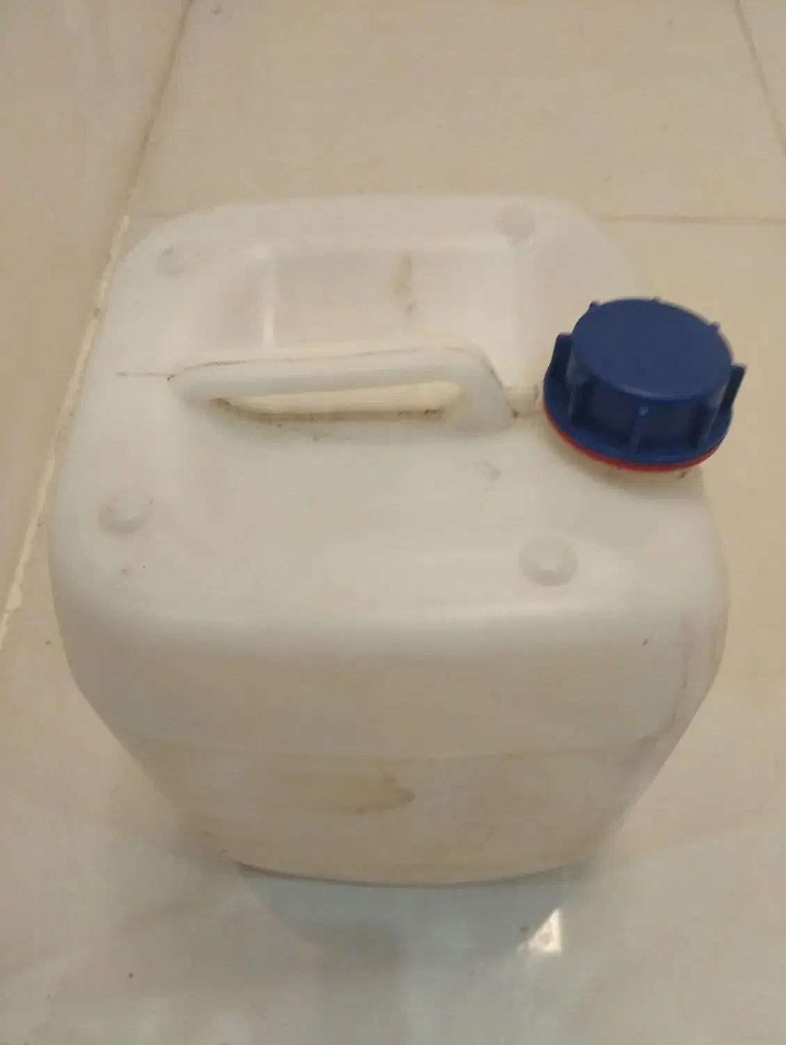 گالن|ظروف نگهدارنده، پلاستیکی، یک‌بارمصرف|تربت‌حیدریه, یحیی آباد|دیوار